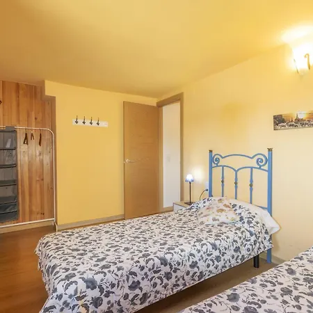 El Refugi De Rubinat Farm stay Sant Antoli y Vilanova