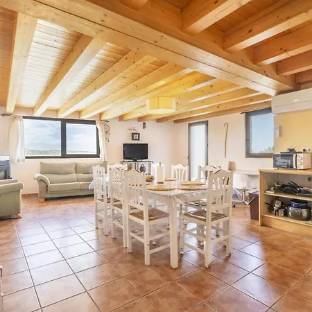 Farm stay El Refugi De Rubinat *
