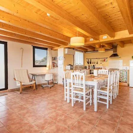 El Refugi De Rubinat * Sant Antolí y Vilanova